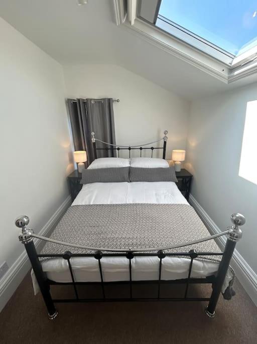 Beautiful 4br Near Racecourse Дом отдыха