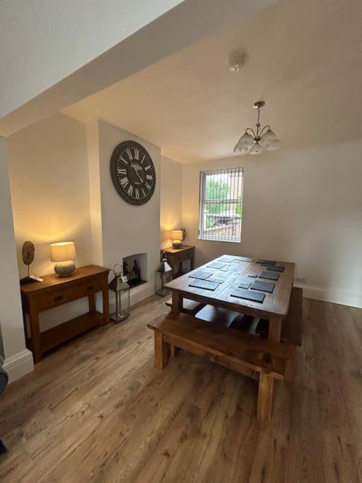 Beautiful 4br Near Racecourse *